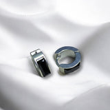 Aretes Plateados Huggie con Piedra Rectangular Incrustada | Luna Bella Joyería