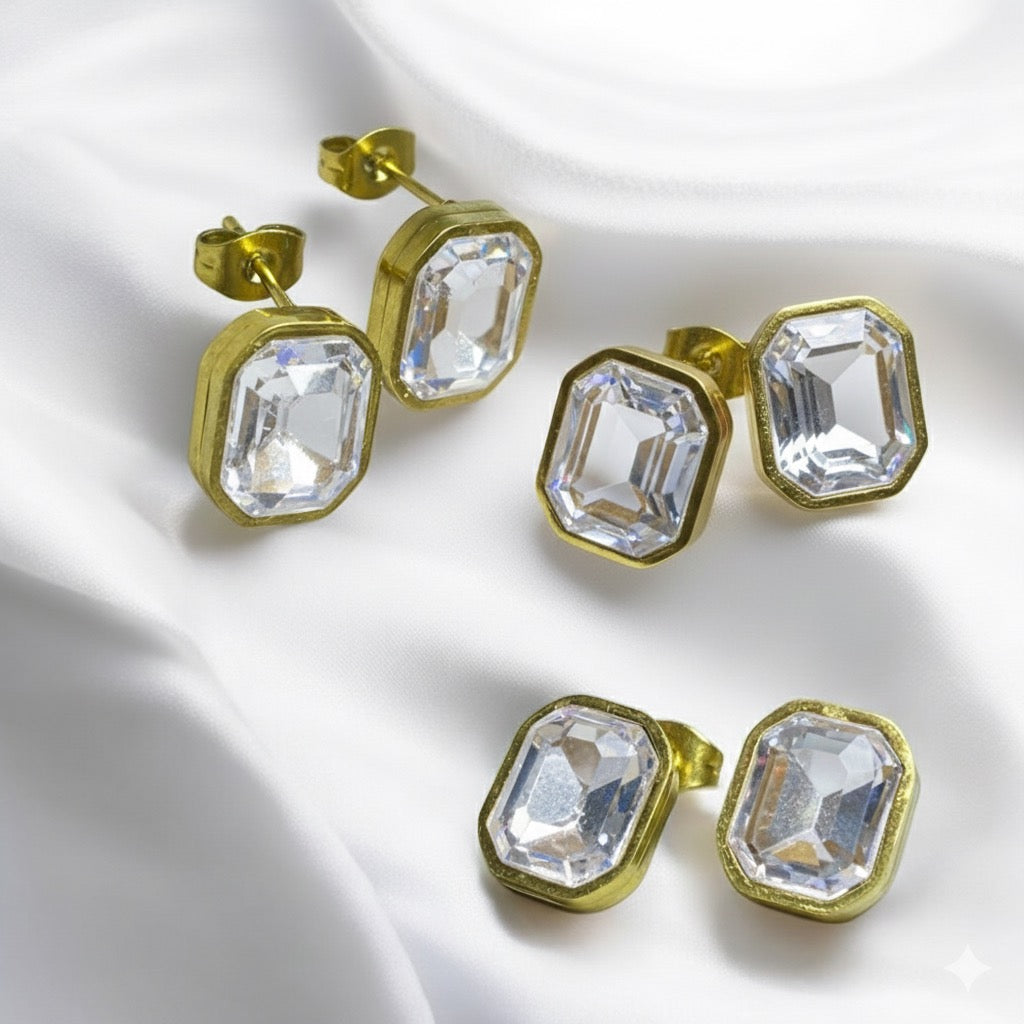 Aretes Esmeralda Geométricos en Acero Dorado | Luna Bella Joyería