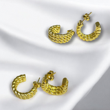 Aretes Dorados Hoop Trenzado Grueso Acero Inoxidable | Luna Bella Joyería
