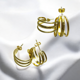 Aretes Dorados Triple Aro con Textura Martillada Acero Inoxidable | Luna Bella