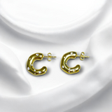Aretes Dorados Chunky con Incrustaciones de Zirconia Acero Inoxidable | Luna Bella