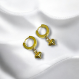Aretes Dorados Hoop con Dije de Corazón Acero Inoxidable | Luna Bella Joyería