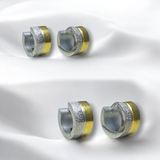 Aretes Bicolor Huggie con Textura Brillante y Franja Dorada | Luna Bella Joyería