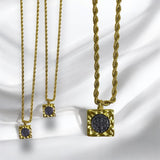 Dije Cuadrado Negro en Acero Inoxidable | Luna Bella Joyería