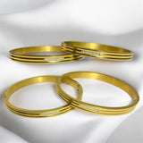 Pulsera Dorada Triple Línea con Cristales | Luna Bella Joyería