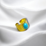 Anillo Dorado Ajustable con Piedra Turquesa de Acero Inoxidable | Luna Bella Joyería