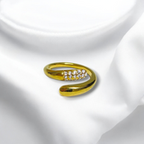 Anillo Dorado con Zirconias de Acero Inoxidable | Luna Bella Joyería