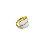 Anillo Ajustable Dorado con Nácar Blanco de Acero Inoxidable | Luna Bella Joyería