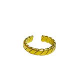Anillo Ajustable Dorado de Acero Inoxidable con Diseño Entrelazado | Luna Bella Joyería